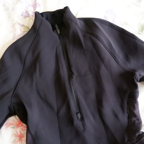 lululemon weather or not 1/2 zip / black / size 2 - Picture 3 of 6